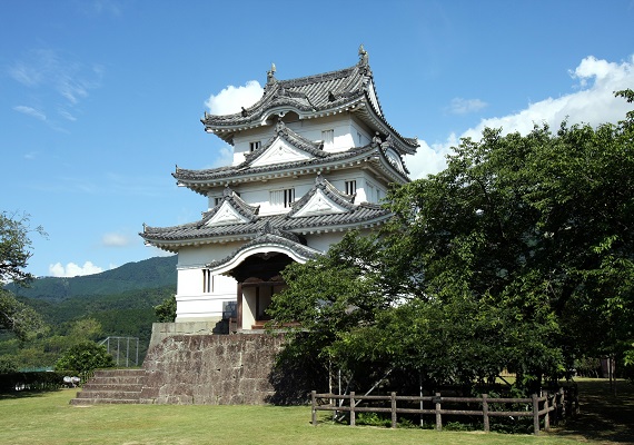 Uwajimajo (Uwajima Castle)