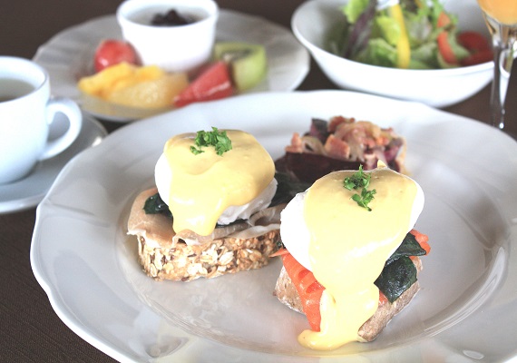 Start a new day with special breakfast cooked by our chef.