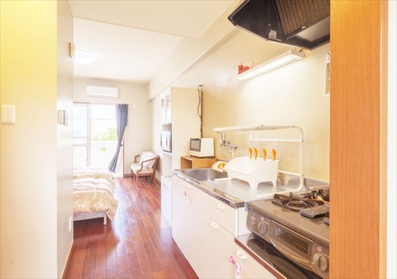 [With kitchen] Twin room (1-3 guests)
※In case of 3 beds please use sofa-bed