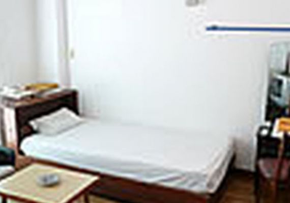 Twin room (1 person stay)