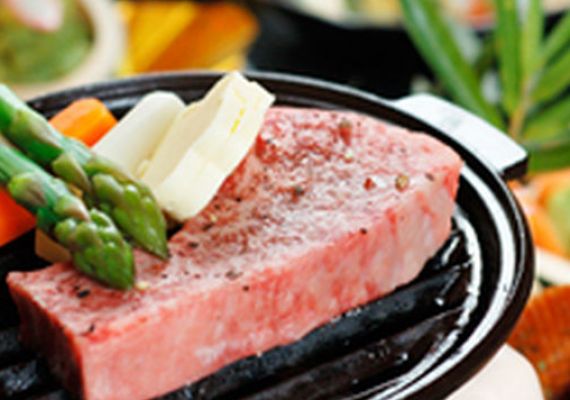 Absorbed into deliciousness in guest room with observation bath + Sanuki steak from beef produced in the prefecture