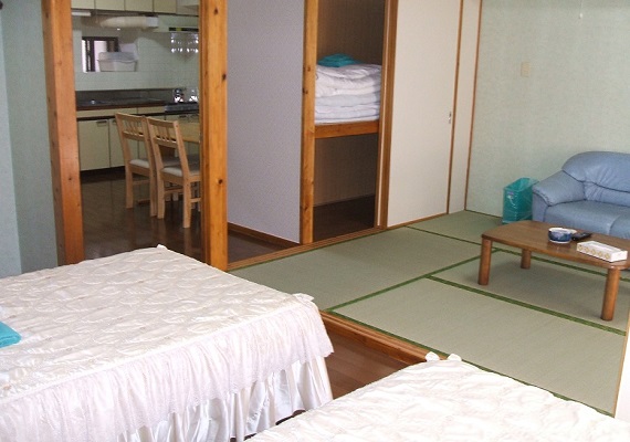 Family Twin Japanese-Western Style Room【Non-smoking】
