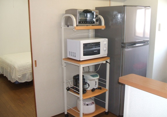 It is with microwave oven toaster, electric pot, rice cooker.