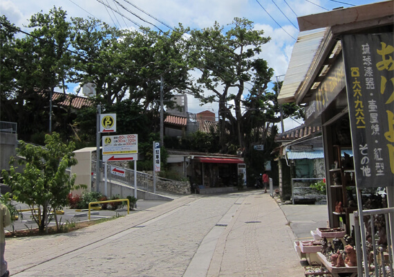 壶屋Yachimun（陶器）通