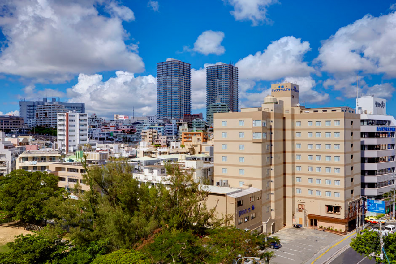 冲绳阳光广场酒店（Okinawa Sunplaza Hotel）