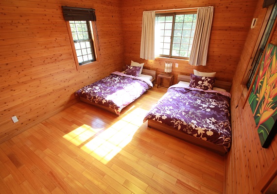 西式客房　２張中型雙人床　（約12張榻榻米大）