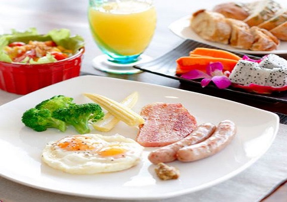 [Breakfast example]