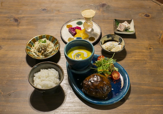 アグー豚食べ尽くしディナー（一例）