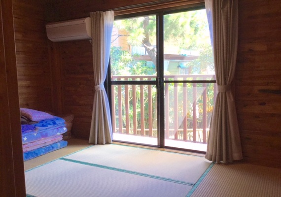 Japanese-style room