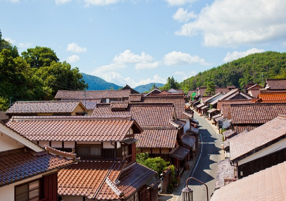 吹屋乡土村・街道