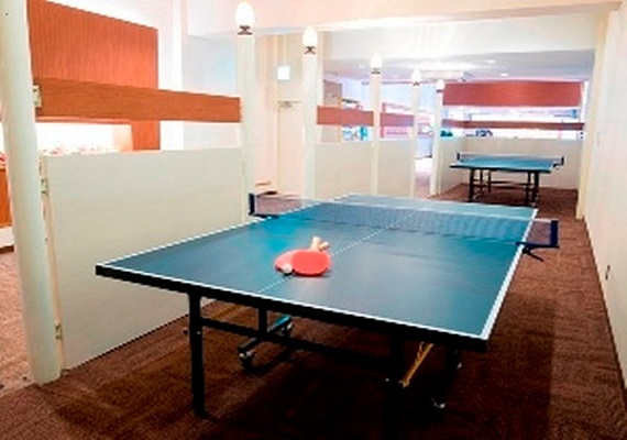 Table tennis corner