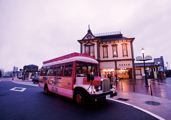 Bonnet bus