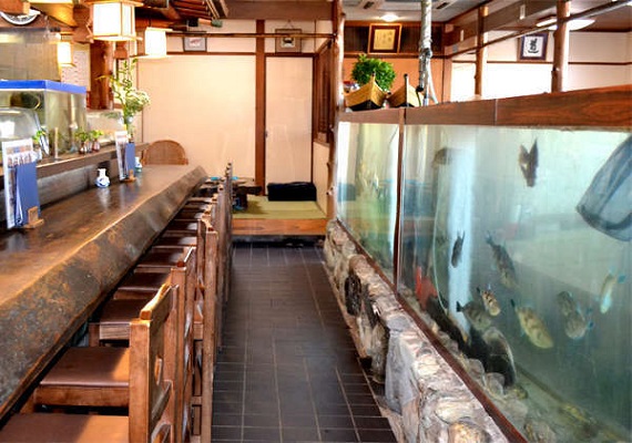 1층「수족관 일본요리」카운터 석