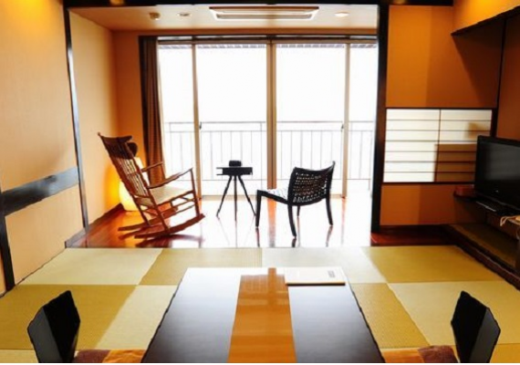 [Japanese modern・Club floor B] Japanese-style room 10 tatami (sea side)