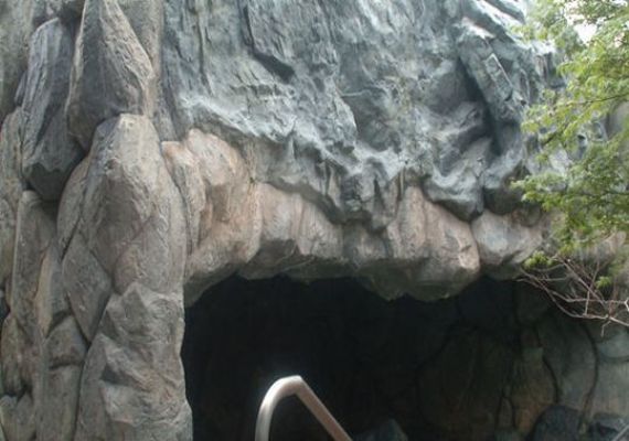 洞窟浴池