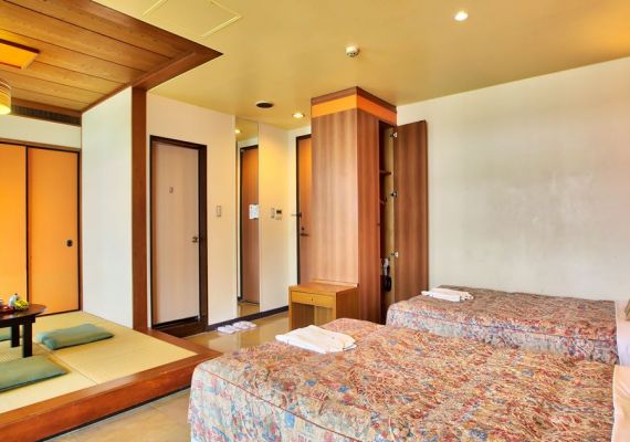 Japanese-Western style room type [Japanese-style room and Western-style room]