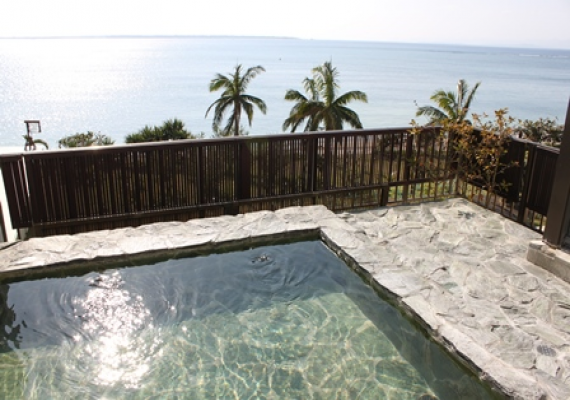 Large public bath with open-air bath "Yuntaku nu yu"