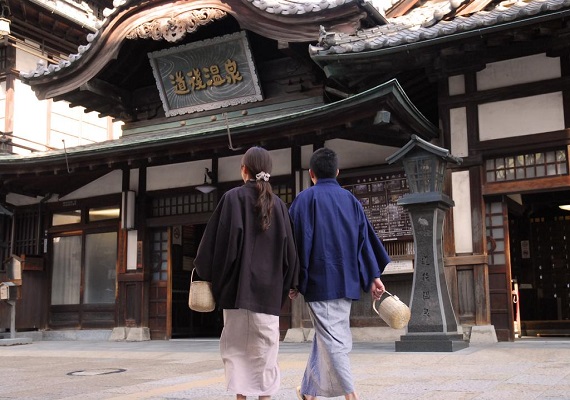 道後温泉本館