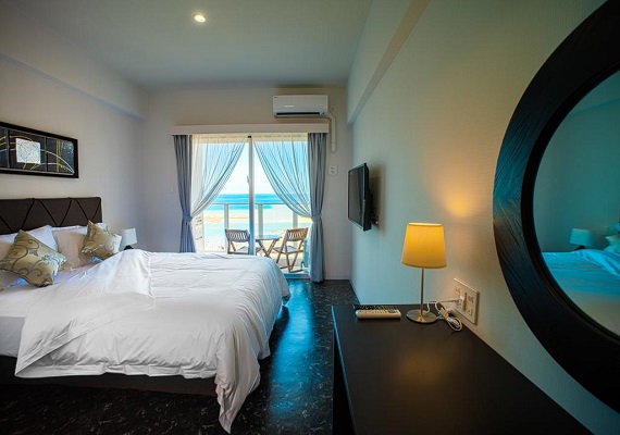 All rooms have ocean views!