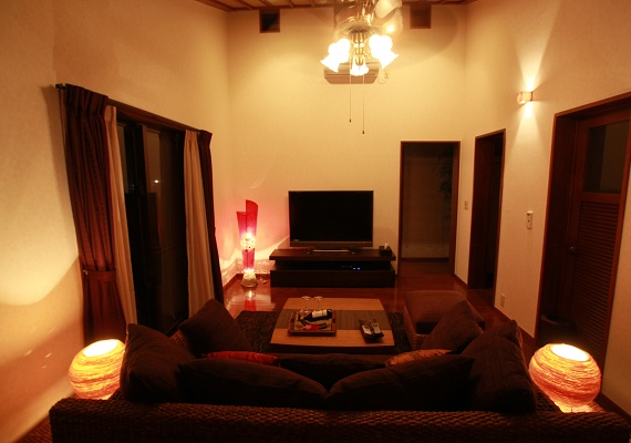 Extensive living room