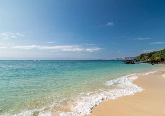 Kibogaoka Beach! It is a 5-minute walk. It is a point of superb view at dusk.