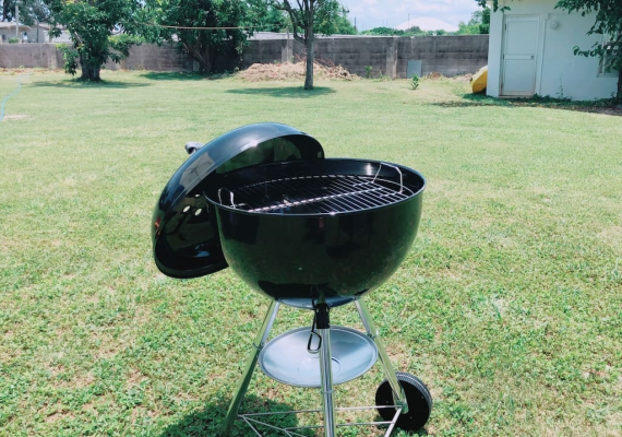 Fully equipped with BBQ grill!