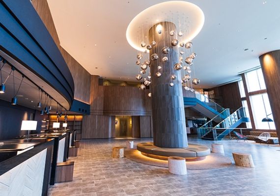 Lobby (1st floor)