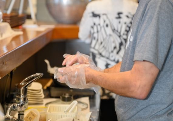 朝食「おむすび」無料サービス