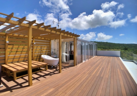 Sunroom on the rooftop 