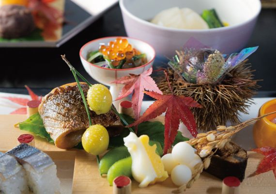 晚餐准备的是正统的日式和风宴会料理。