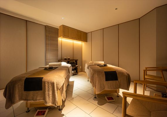 에스테 [Beauty & Spa chaleur+ Okinawa]