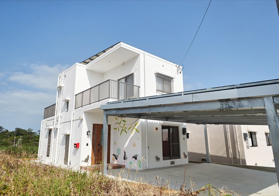 【レキブ5 サンゴハウス】外観