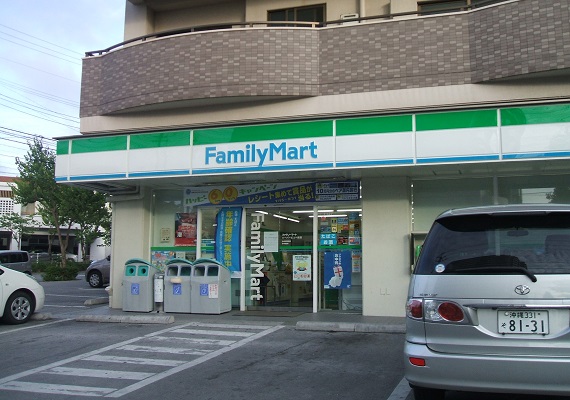 距離全家便利商店步行3分鐘