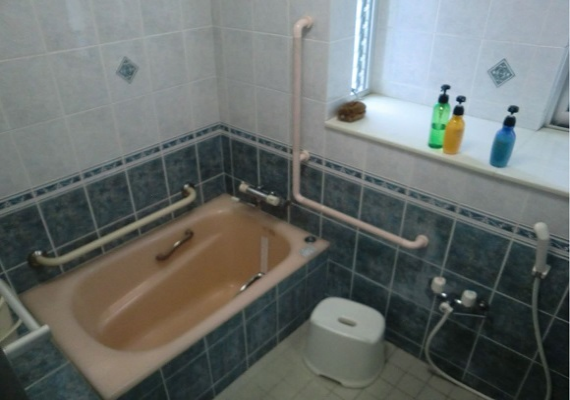 The 2nd floor bathroom (example)