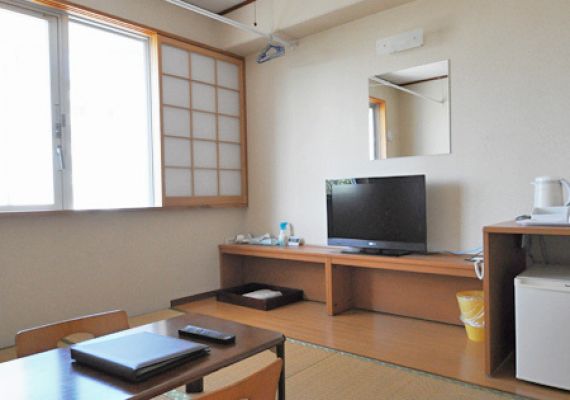 Japanese-style room