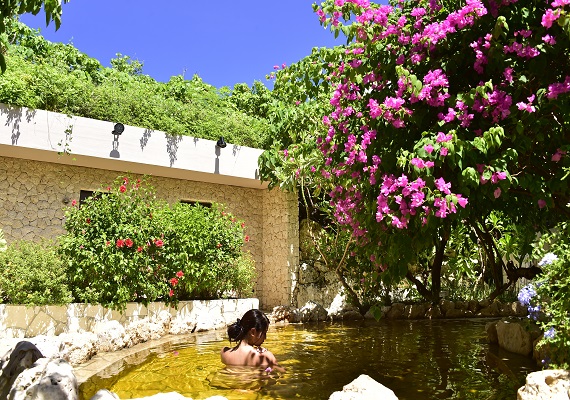 Shigira Gold Onsen