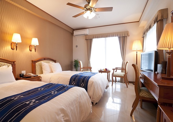 Standard room (all rooms have ocean view)