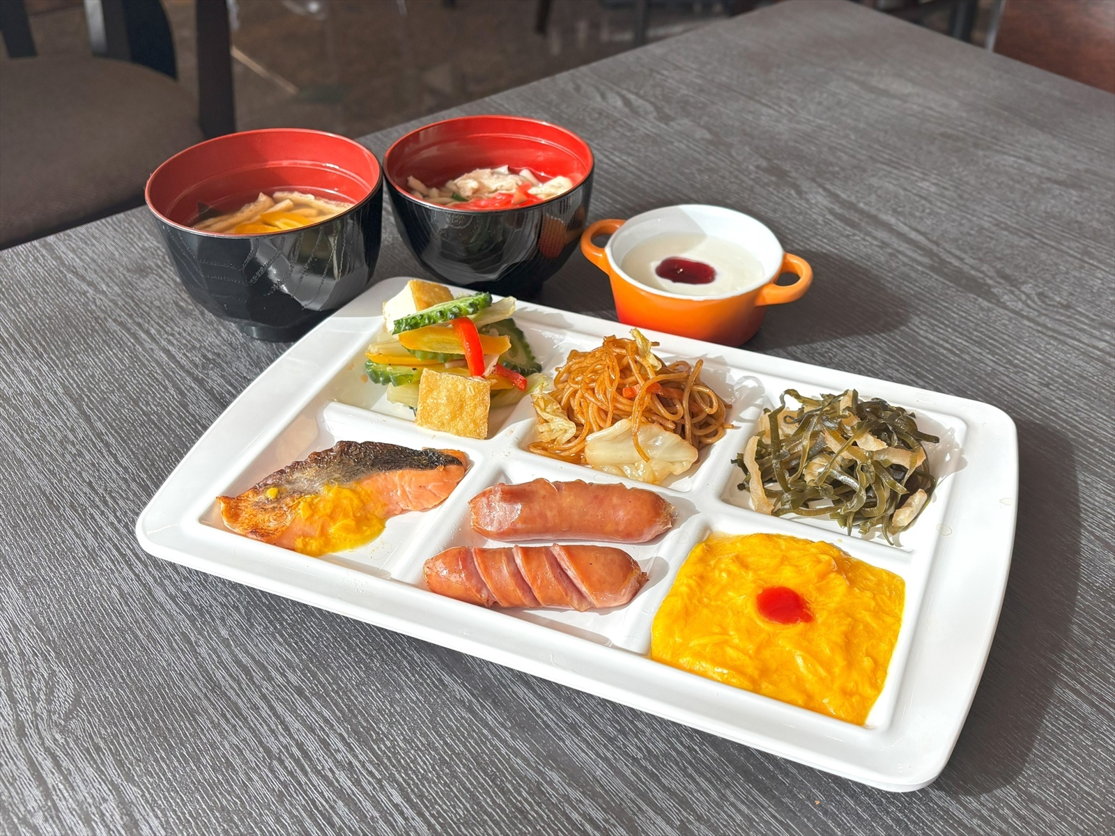 【WEB割】当日まで予約OK！駅チカ×国際通りすぐの好立地！ビジネスから観光の拠点に最適♪【朝食付】