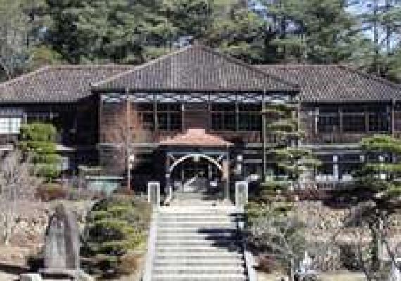 Takahashi-shi Fukiya Public Elementary School (In current use, over 100 years since construction)