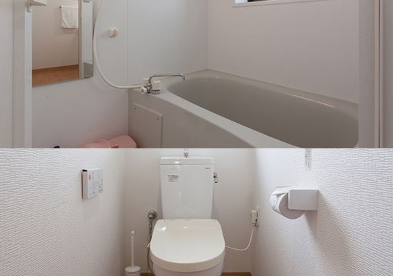[A and B houses] Separate bathroom and toilet are perfect for group trip