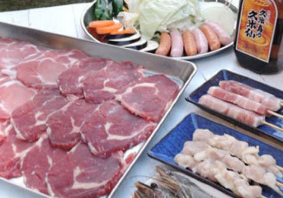 【只限夏季！包含Booya地道炭火BBQ烧烤的套餐】