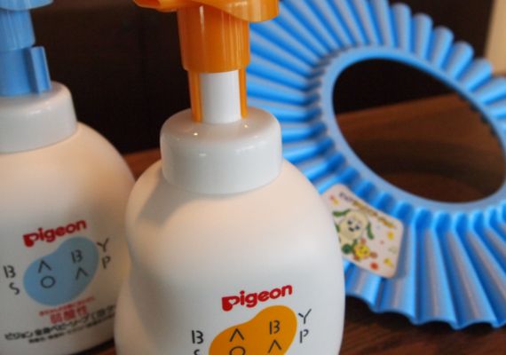 【大浴場】赤ちゃんの肌にも安心のベビーシャンプーもご用意しています。 係員にお申し付けください。 【大浴場】赤ちゃんの肌にも安心のベビーシャンプーもご用意しています。 係員にお申し付けください。