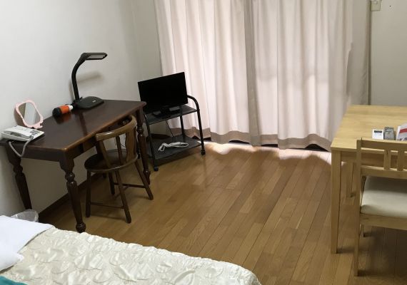 窓の数、間取り等はお部屋ごとで異なります