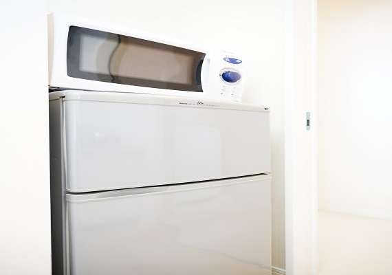 Refrigerator, microwave oven