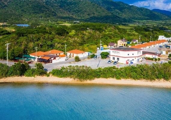 Condominium Hotel excellent storehouse Village full of nature close to Nagura Bay