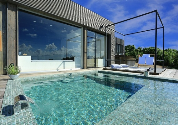 プライベートプール付き(お湯は出ません。) プライベートプール付き(お湯は出ません。)