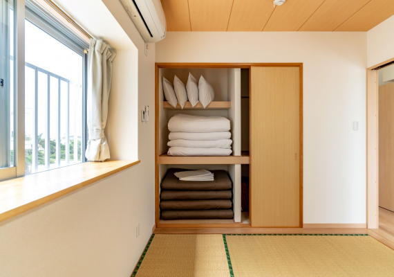 Each house features two tatami rooms.