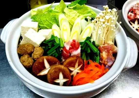 【冬季限定】大人気のキムチ鍋★オーシャンビューの隠れ家宿で冬を堪能！【夕朝食付き】