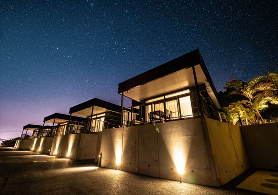 [ Room Only ] Luxurious Villa Escape on Kouri Island for an Elegant Stay