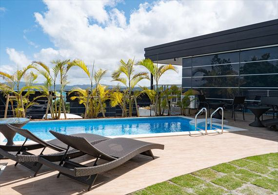 Outdoor Shared Pool